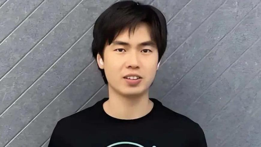 刘伯温四肖八码期期准精选风险,当事人回应质问乌尔善,最新热门解答落实_体验版V2.32